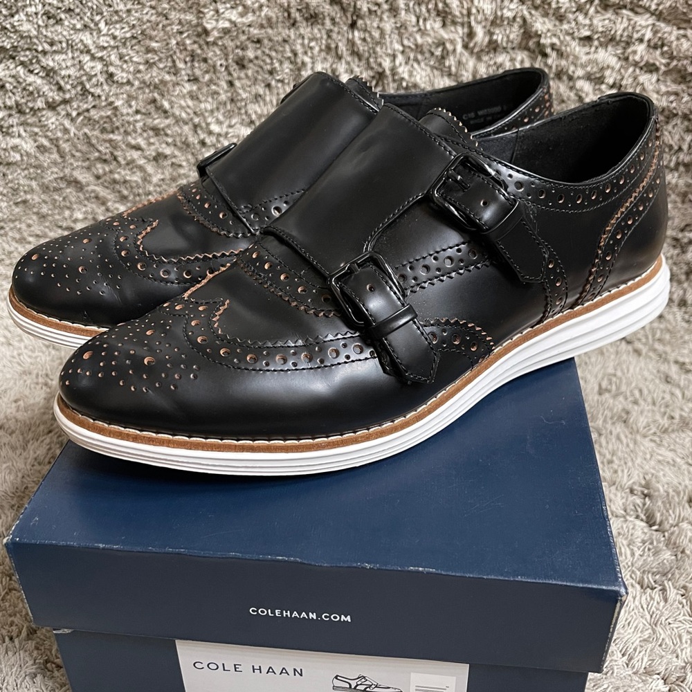 COLE HAAN black oxfords